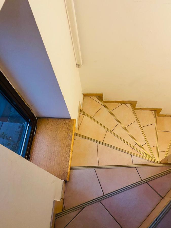 A.G Romana Hostel Bucharest Exterior photo